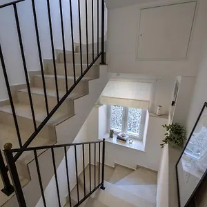 Palace Luxury Apartment